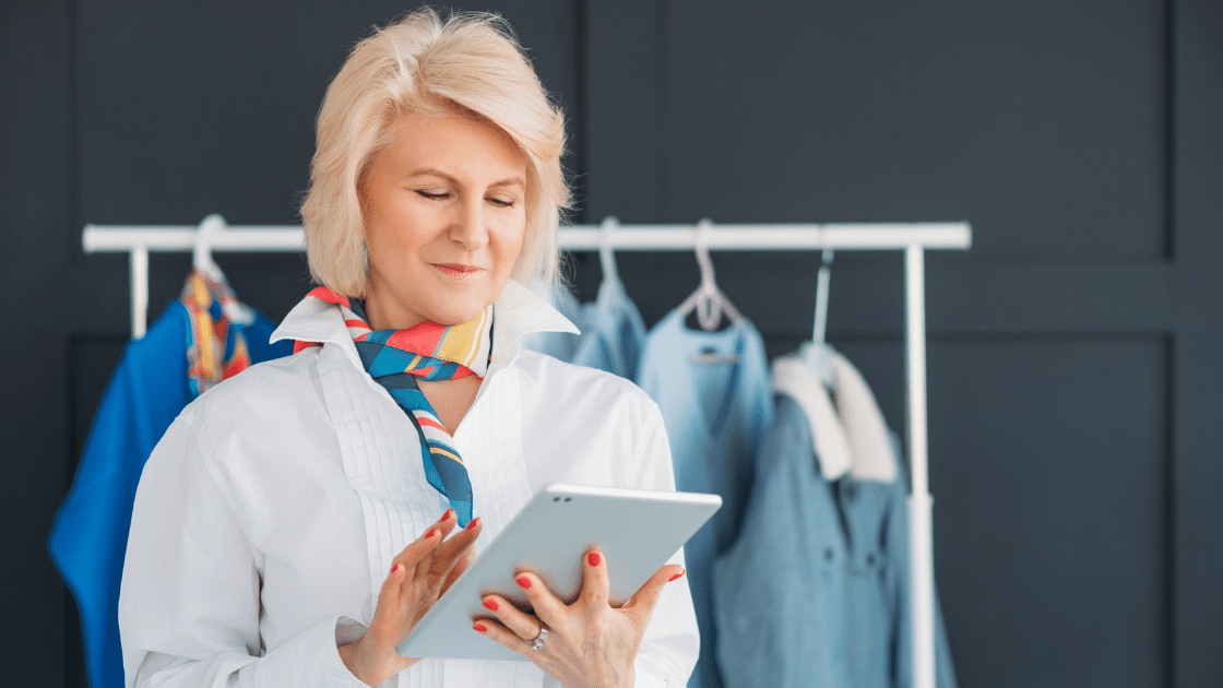online-image-consultancy-florence-fashion-tour Our image specialist during an online fashion consultancy