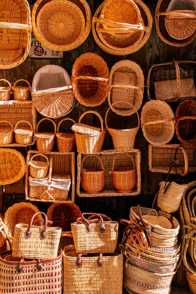 forte-dei-marmi-street-market Some baskets on display at Forte dei Marmi street market
